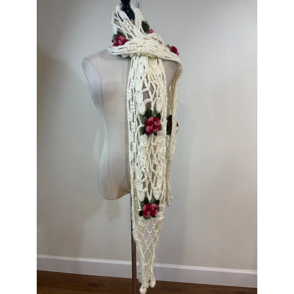 Vintage Handmade Crochet Scarf White Floral 3D Rose Knit Tassel Boho Cottagecore